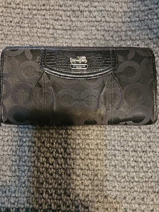 Coach Handbags - Coach Black Signature Jacquard Continental Wallet with Patent Trim